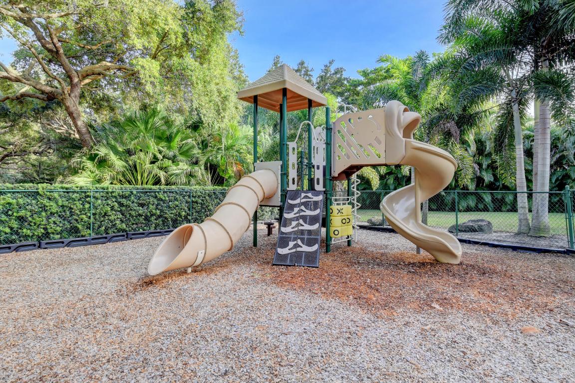 Boca Marina Yacht Club - Residential