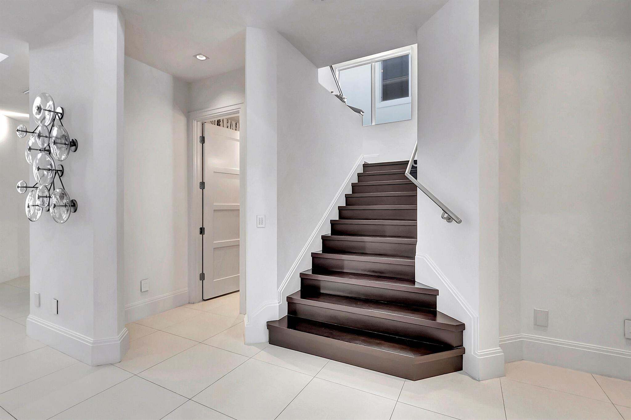 Boca Marina Yacht Club - Residential