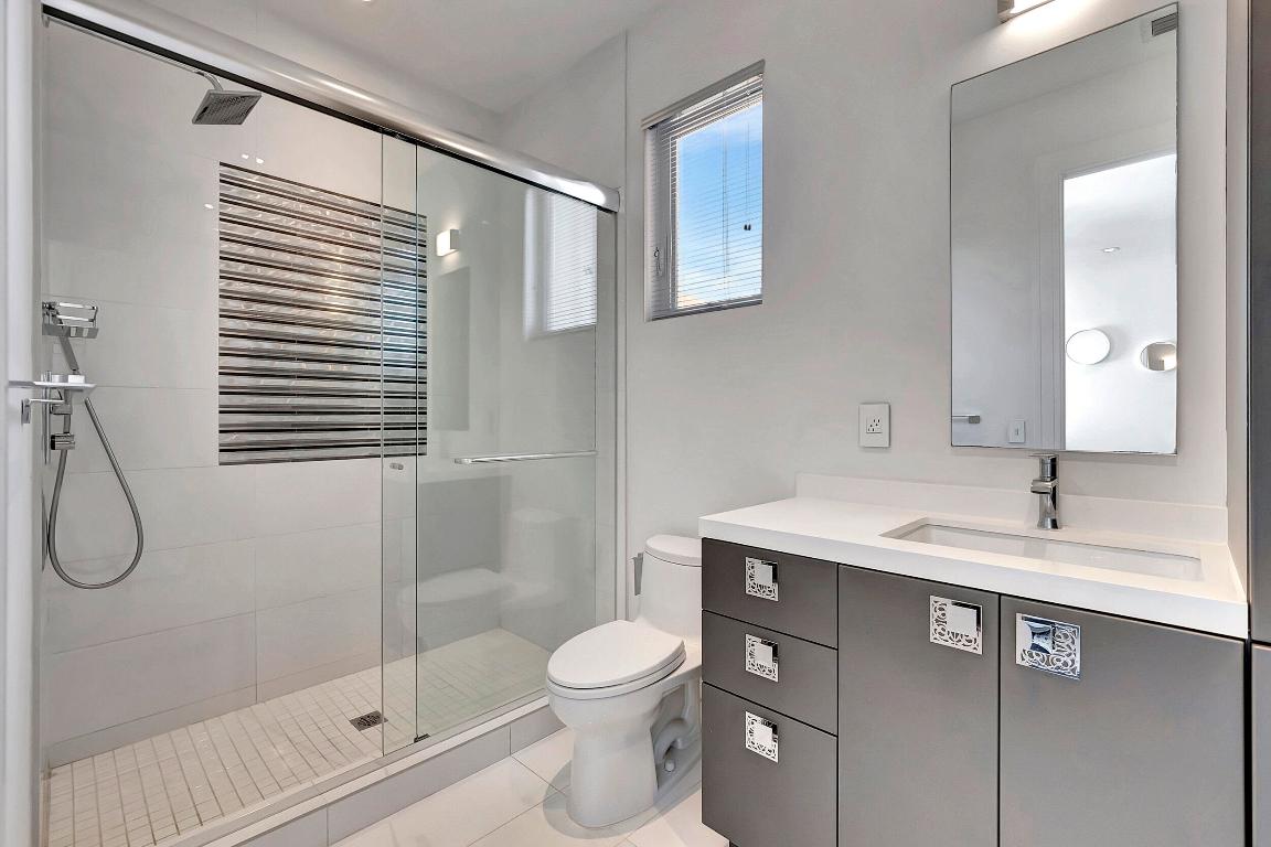 Boca Marina Yacht Club - Residential