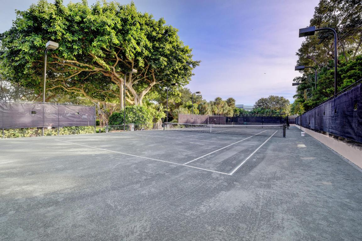 Boca Marina Yacht Club - Residential