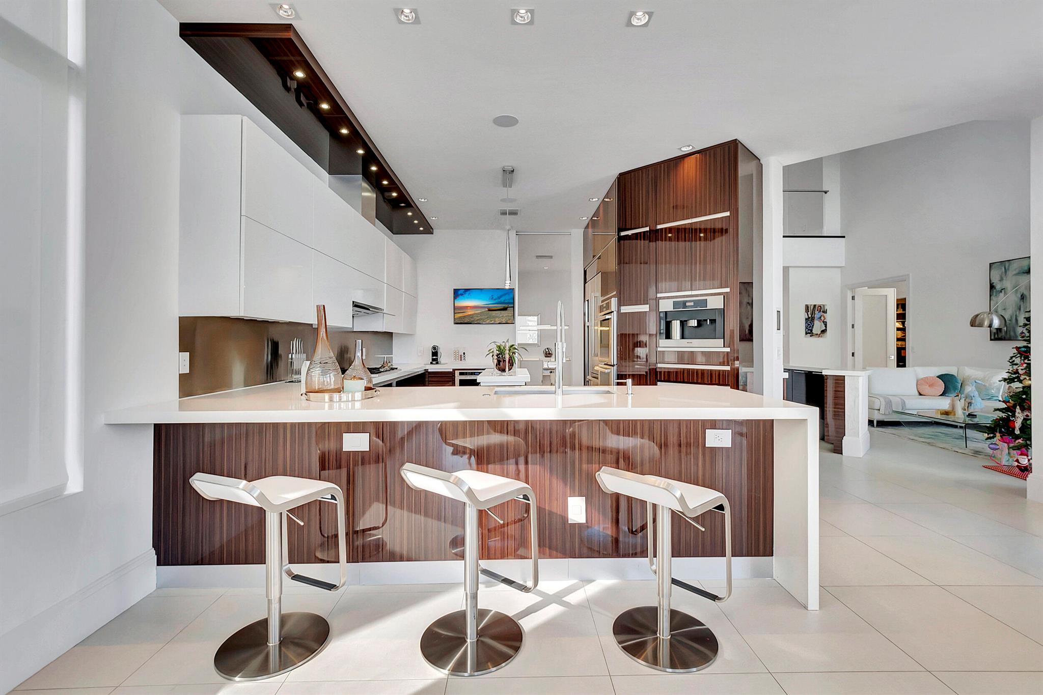 Boca Marina Yacht Club - Residential