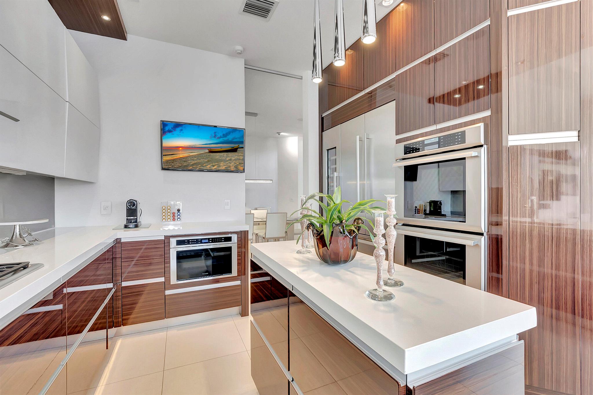 Boca Marina Yacht Club - Residential