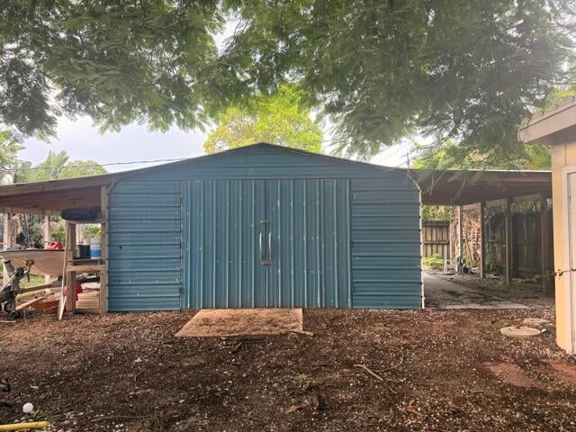 520 NW 7TH Street
