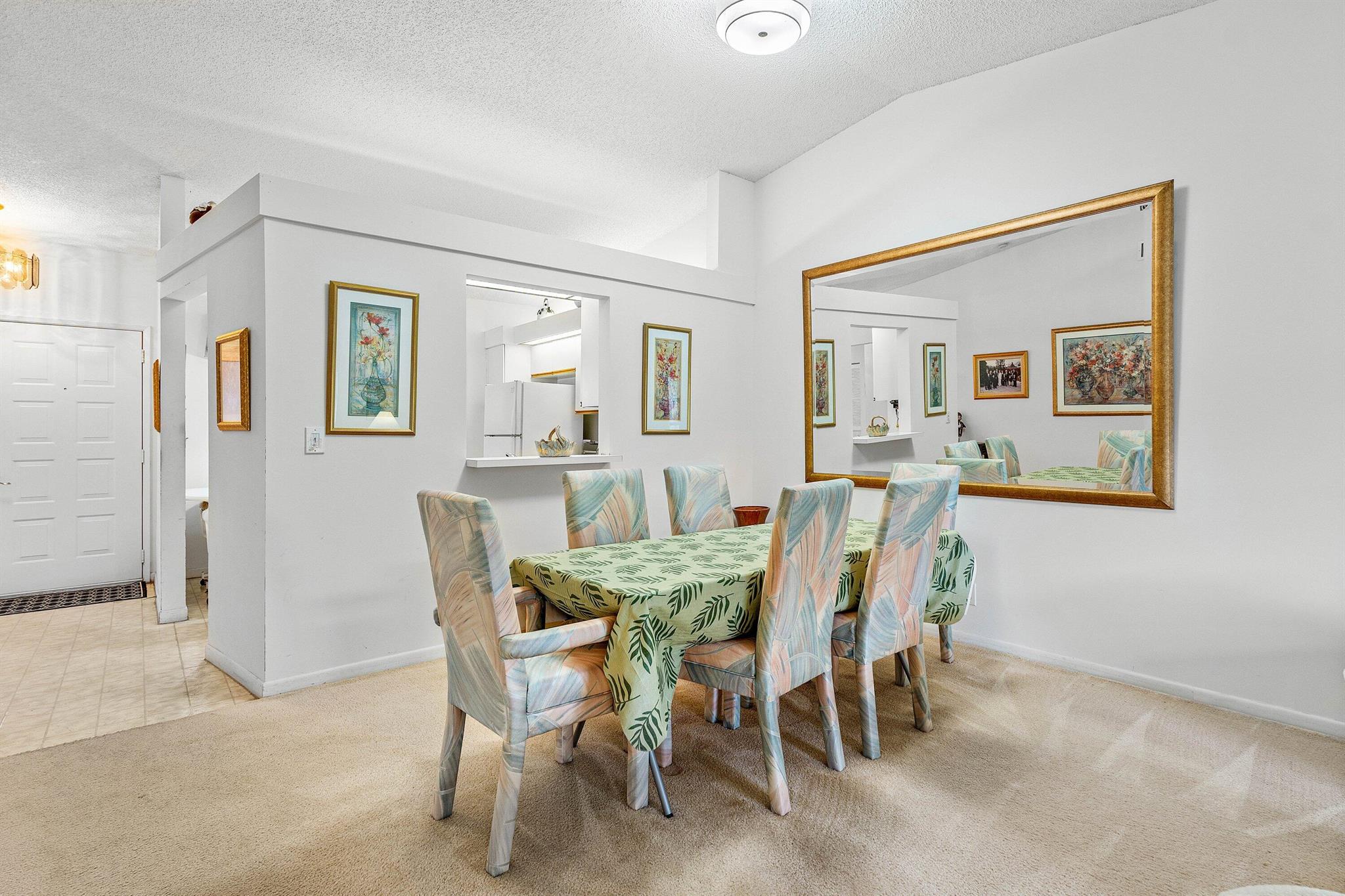 WHISPER WALK SEC E CONDO - Residential