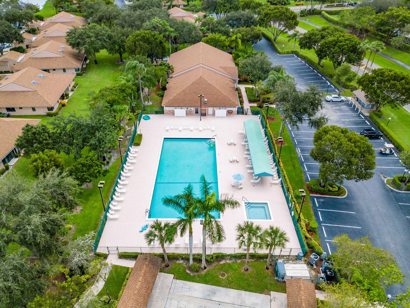 WHISPER WALK SEC E CONDO - Residential