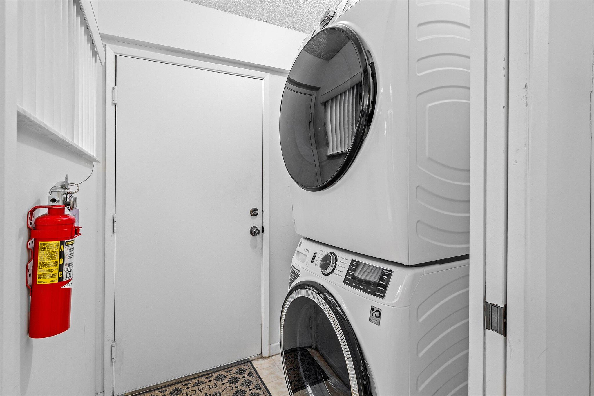 WHISPER WALK SEC E CONDO - Residential