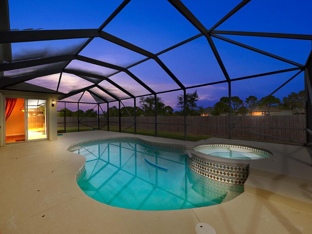 PORT ST LUCIE SECTION 46 1ST REPLAT - Residential