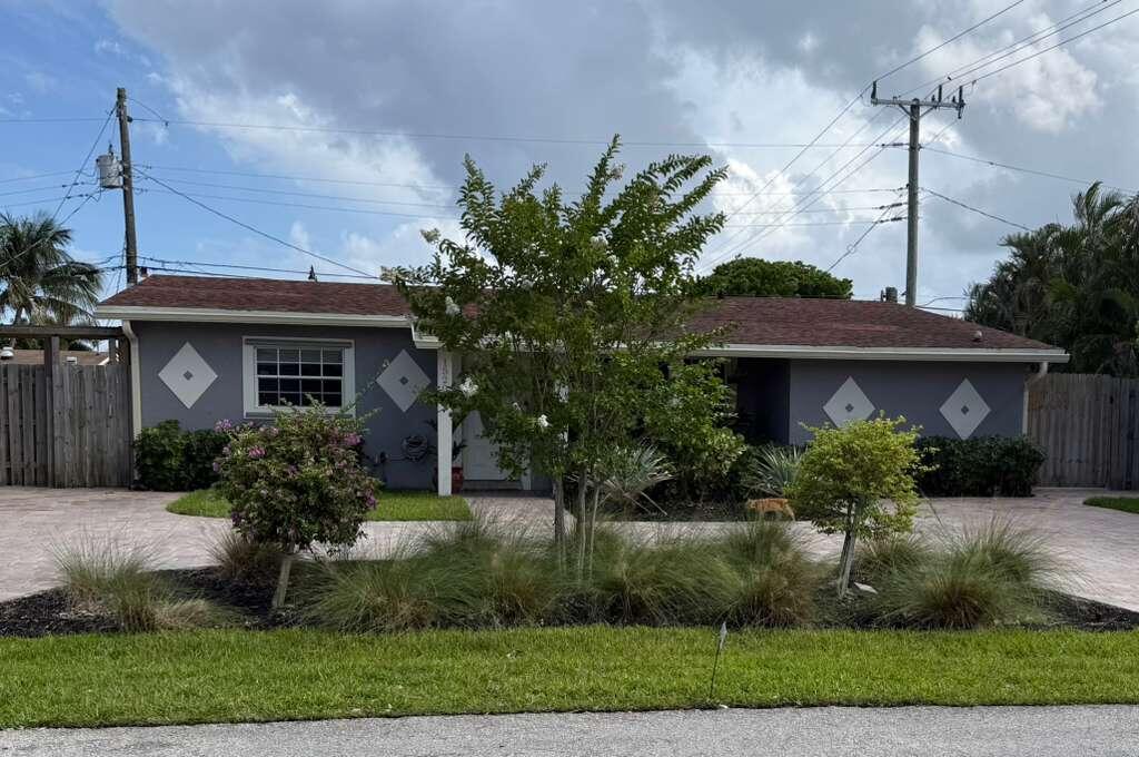 1520 NE 35TH Street 1520