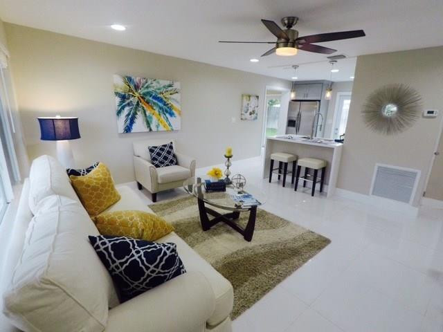 Cresthaven 5 40-4 B - Residential