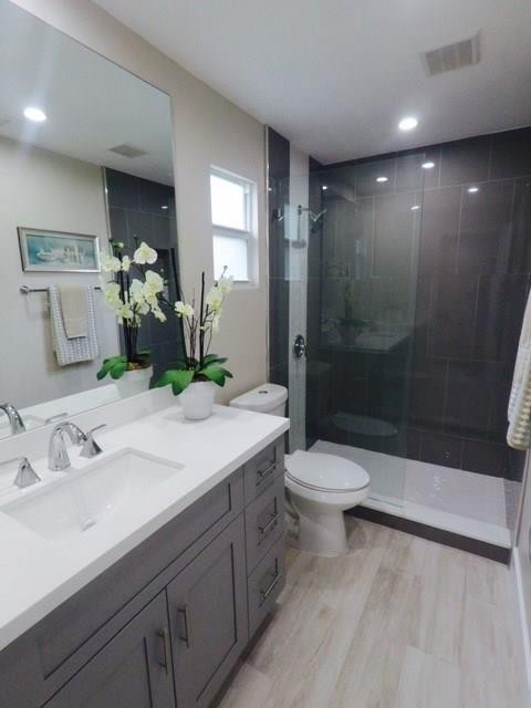 Cresthaven 5 40-4 B - Residential