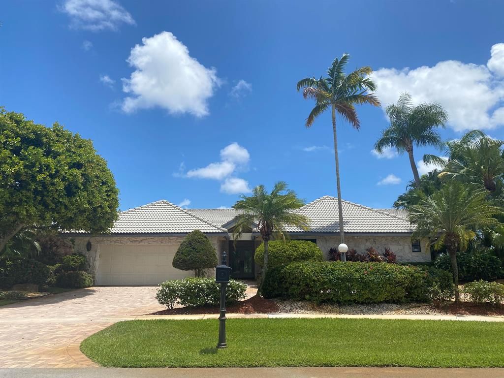 Photo of 16840 River Birch Circle, Delray Beach, FL 33445 (MLS # R10716394)