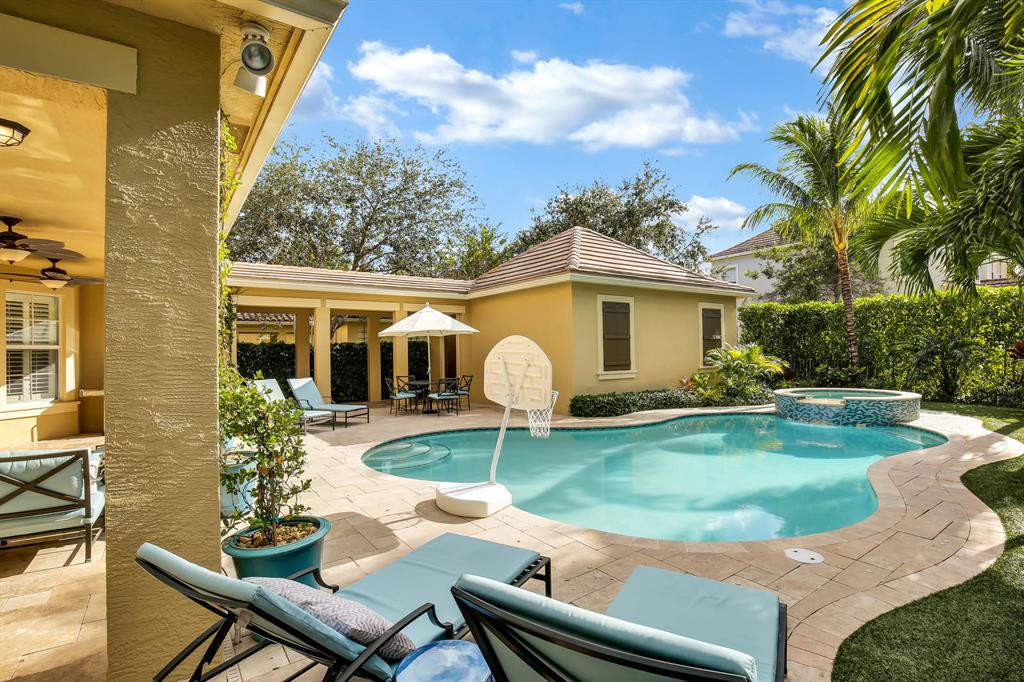 CANTERBURY PLACE - Residential