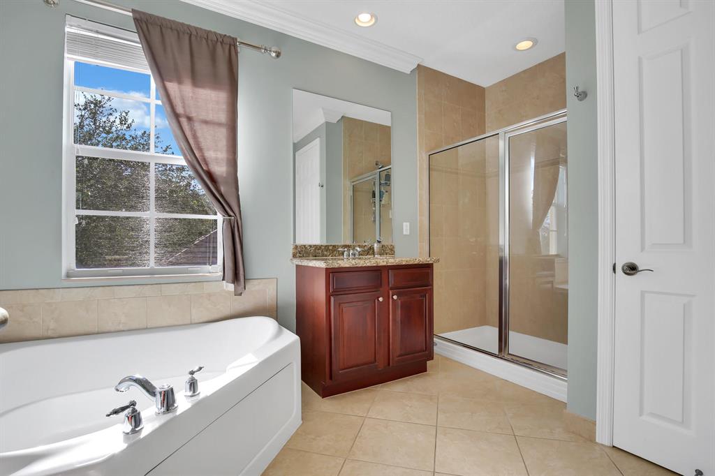 CANTERBURY PLACE - Residential