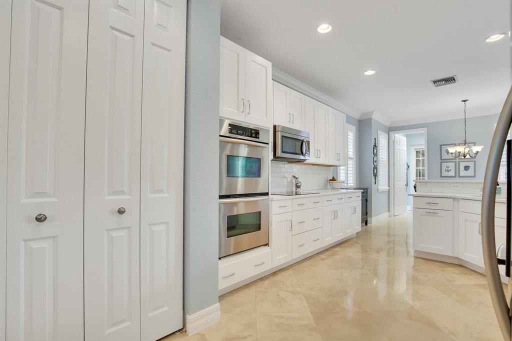 CANTERBURY PLACE - Residential