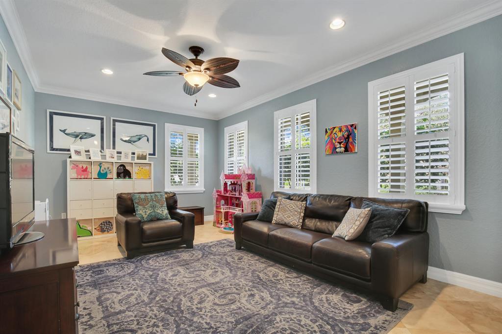 CANTERBURY PLACE - Residential