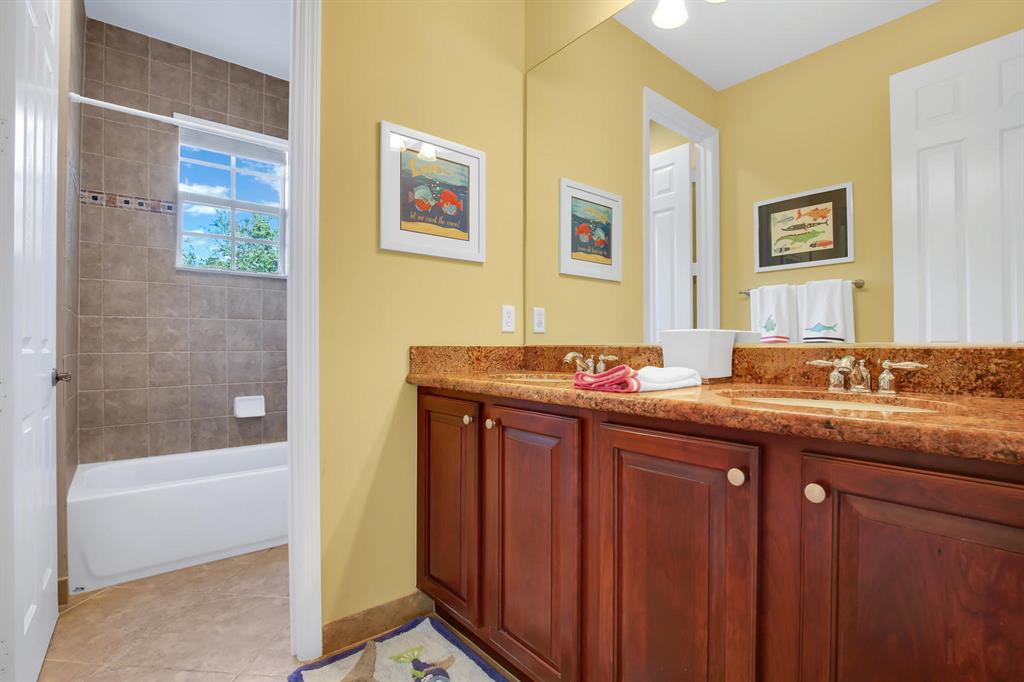 CANTERBURY PLACE - Residential