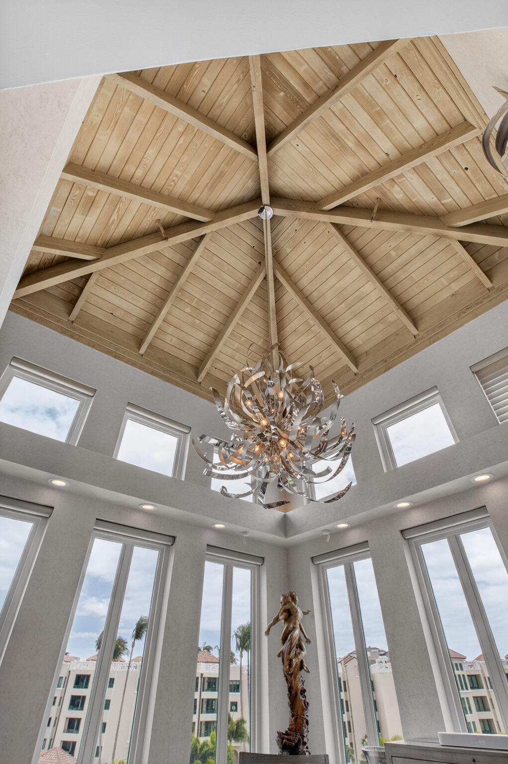 MIZNER COURT - Residential