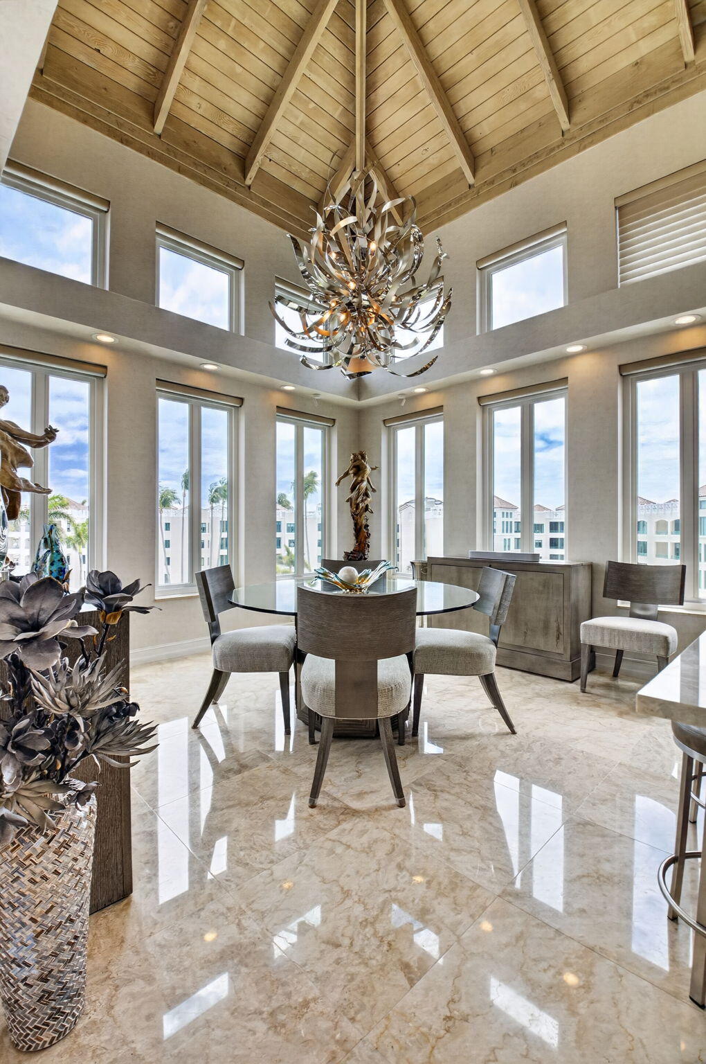 MIZNER COURT - Residential