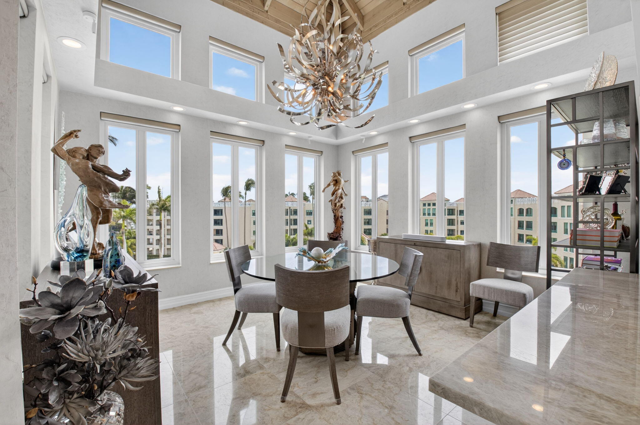 MIZNER COURT - Residential