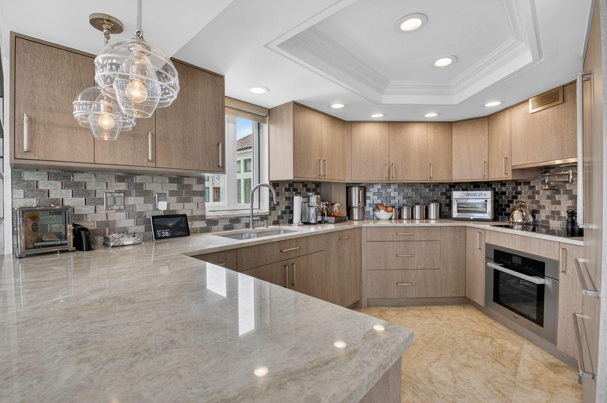 MIZNER COURT - Residential