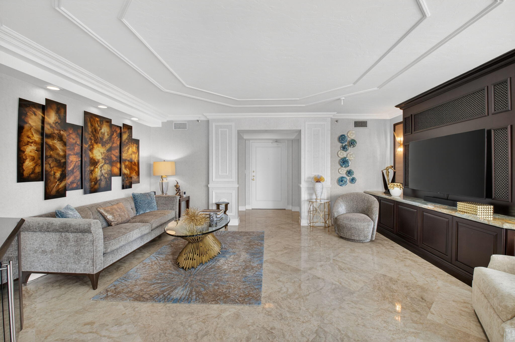 MIZNER COURT - Residential