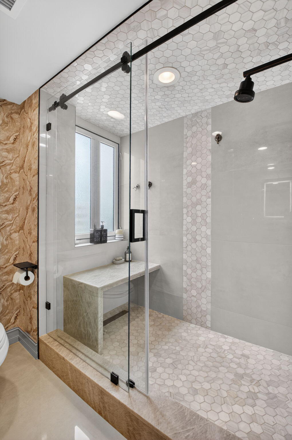 MIZNER COURT - Residential