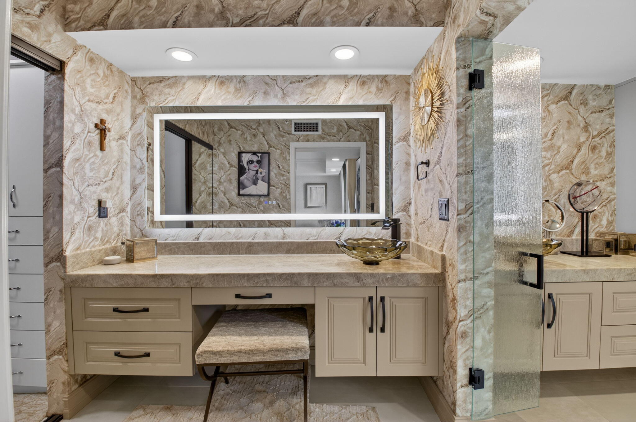 MIZNER COURT - Residential