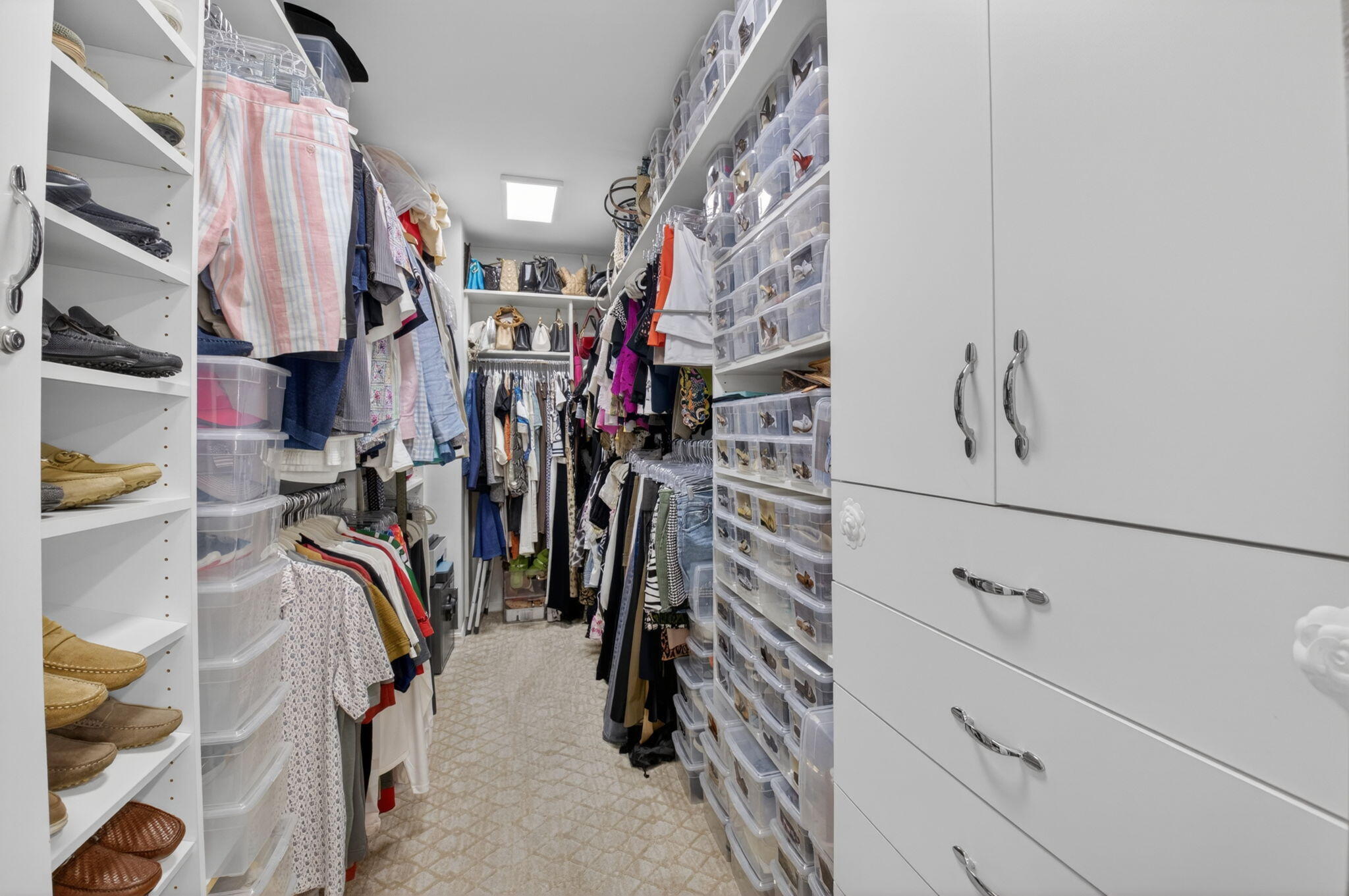 MIZNER COURT - Residential