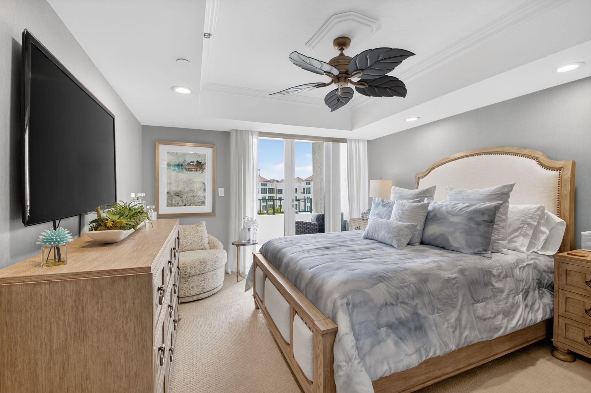 MIZNER COURT - Residential