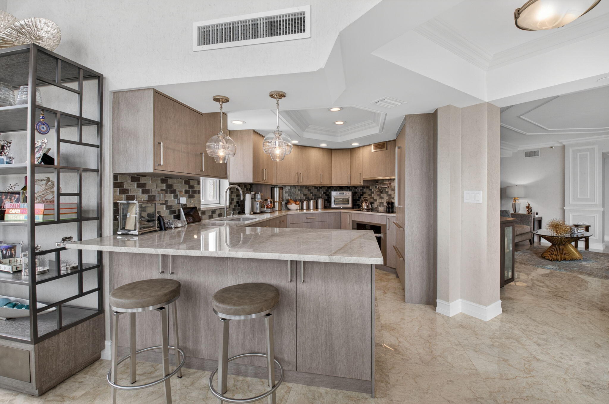 MIZNER COURT - Residential