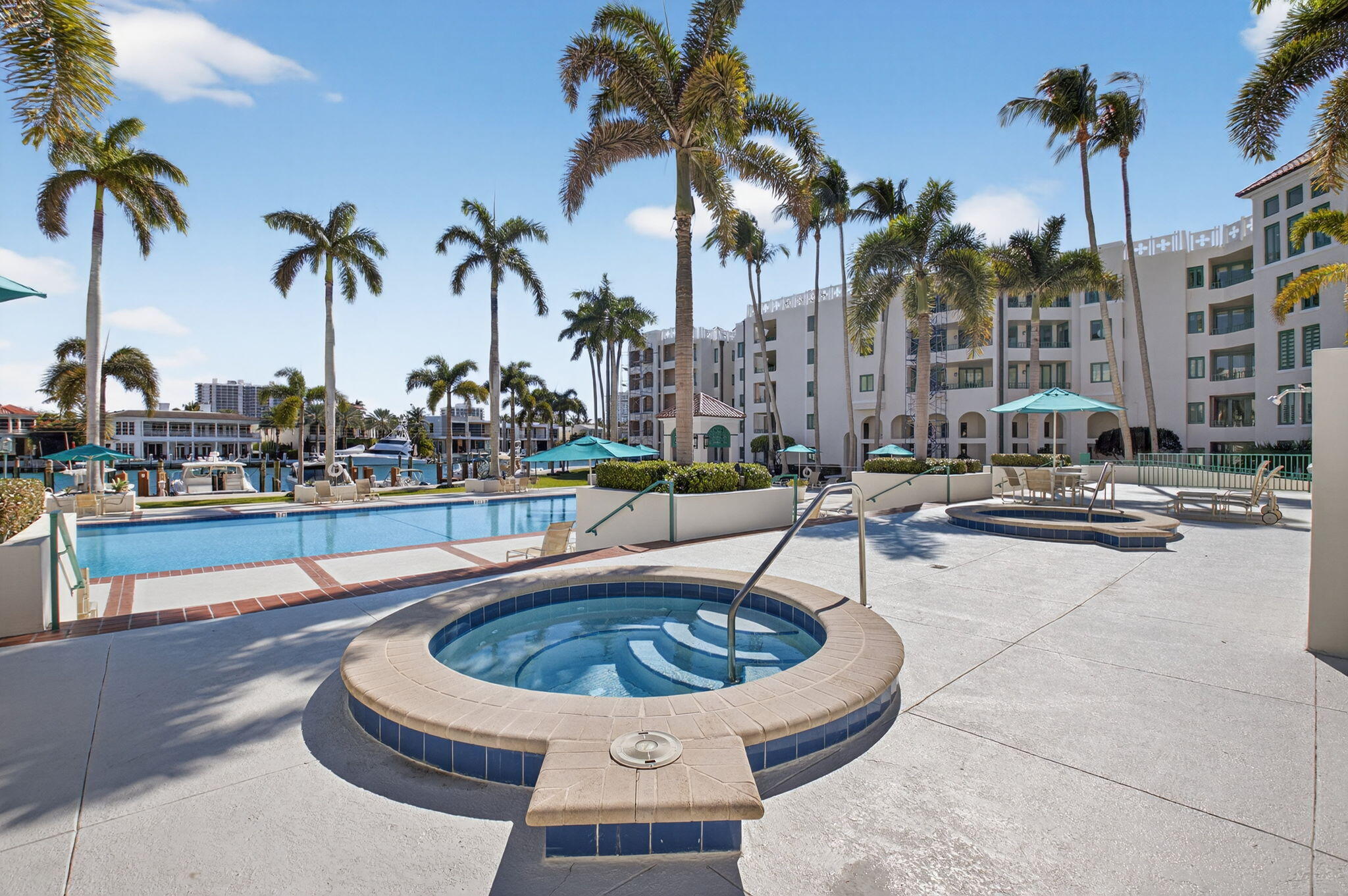 MIZNER COURT - Residential