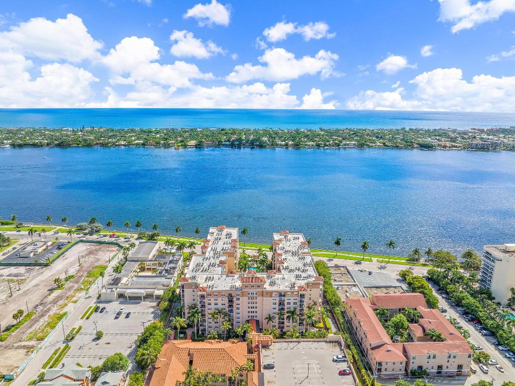 FLAGLER POINTE CONDO - Residential