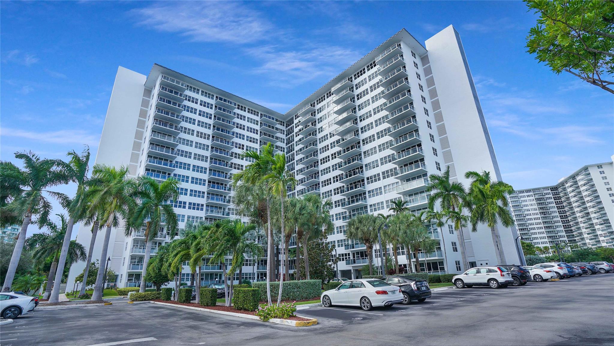 CORAL RIDGE TOWERS SOUTH - Residential