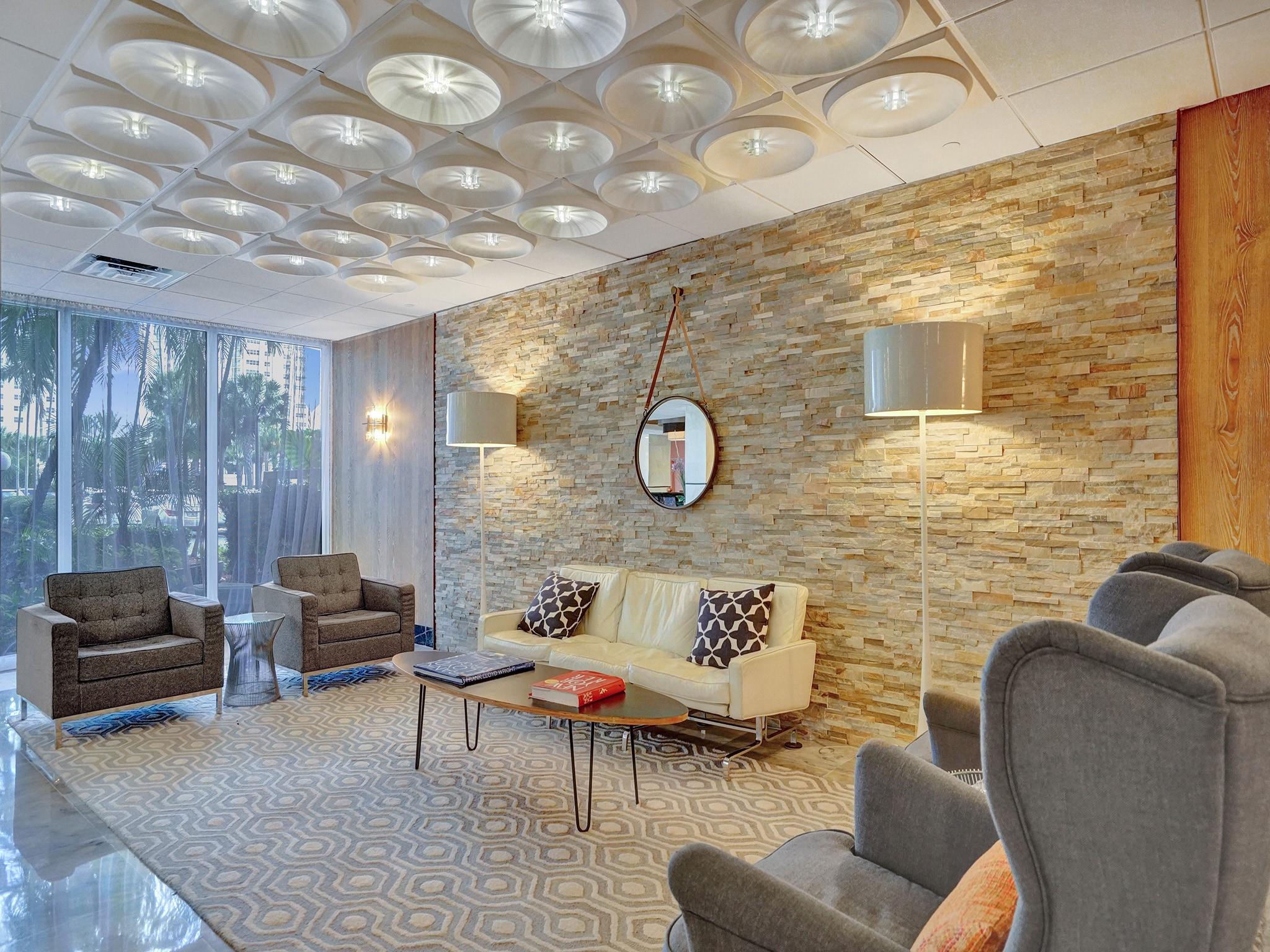 CORAL RIDGE TOWERS SOUTH - Residential