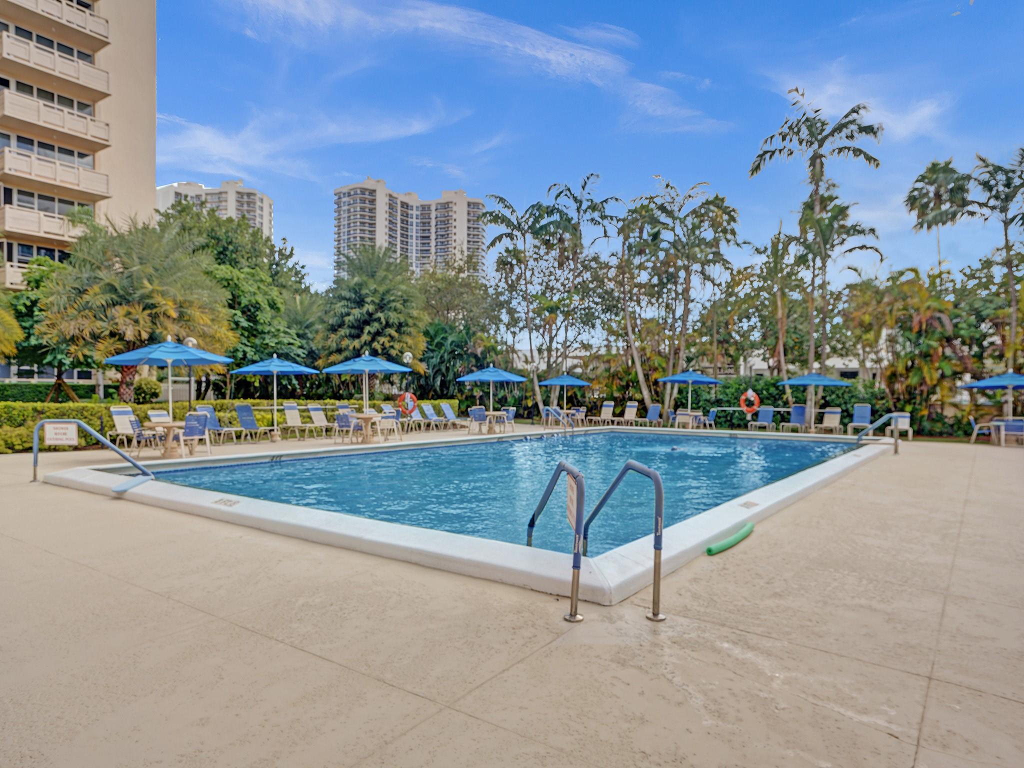 CORAL RIDGE TOWERS SOUTH - Residential
