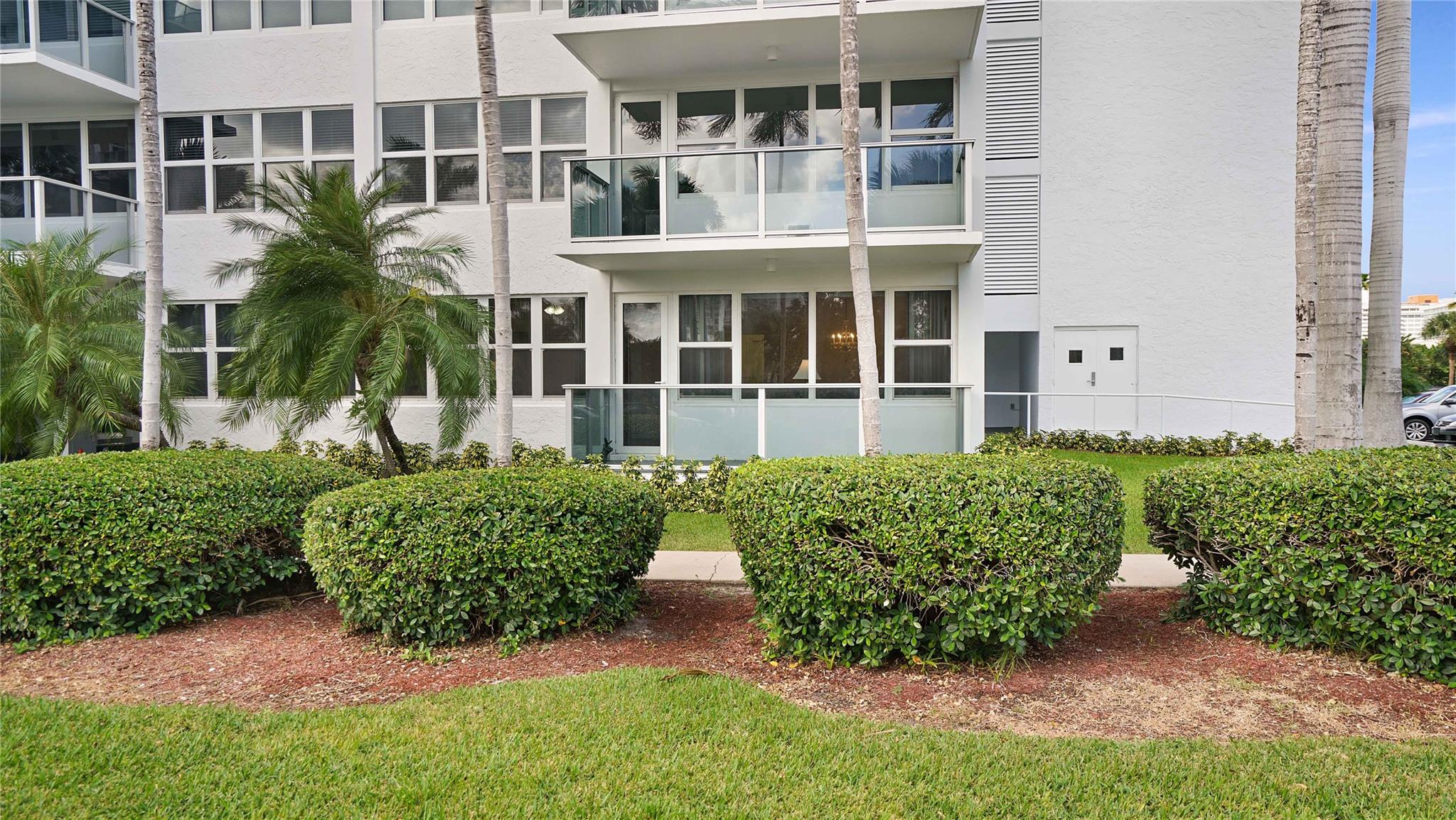CORAL RIDGE TOWERS SOUTH - Residential