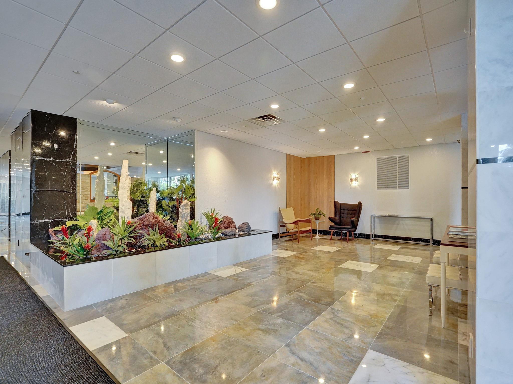 CORAL RIDGE TOWERS SOUTH - Residential