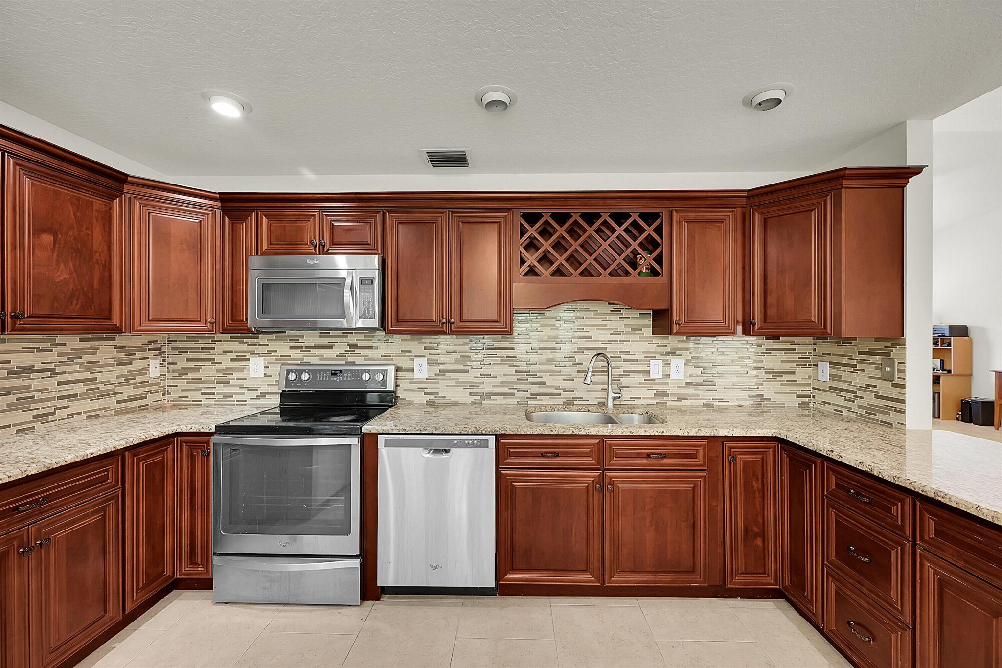 SARATOGA PINES - Residential