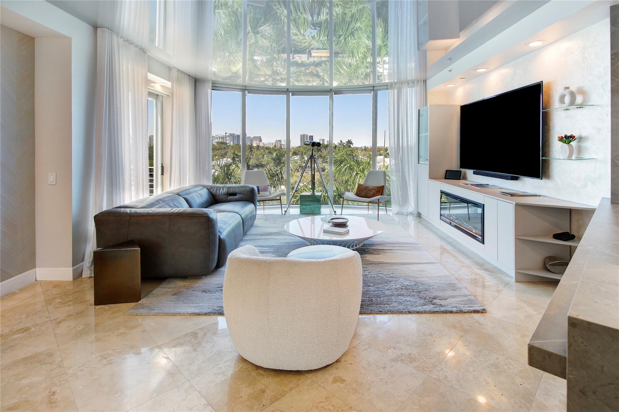 PLACE DES ARTS - Residential