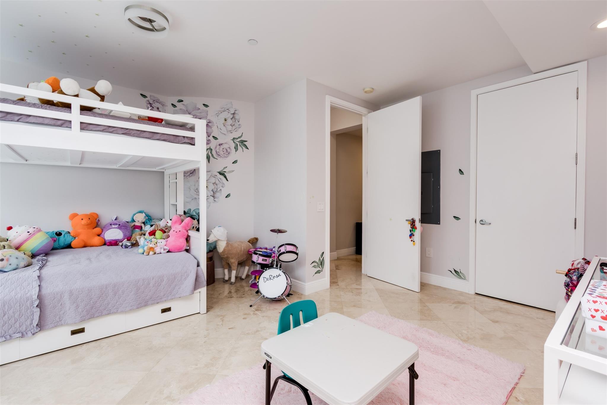 PLACE DES ARTS - Residential