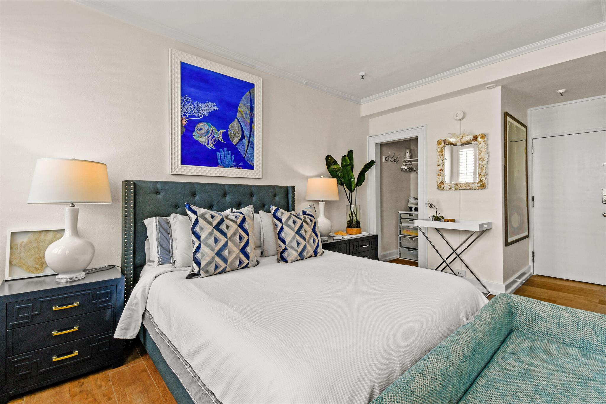 235 Sunrise Avenue 3006