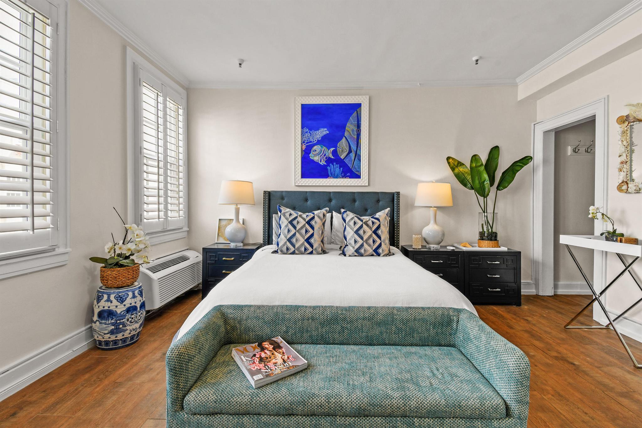 235 Sunrise Avenue 3006