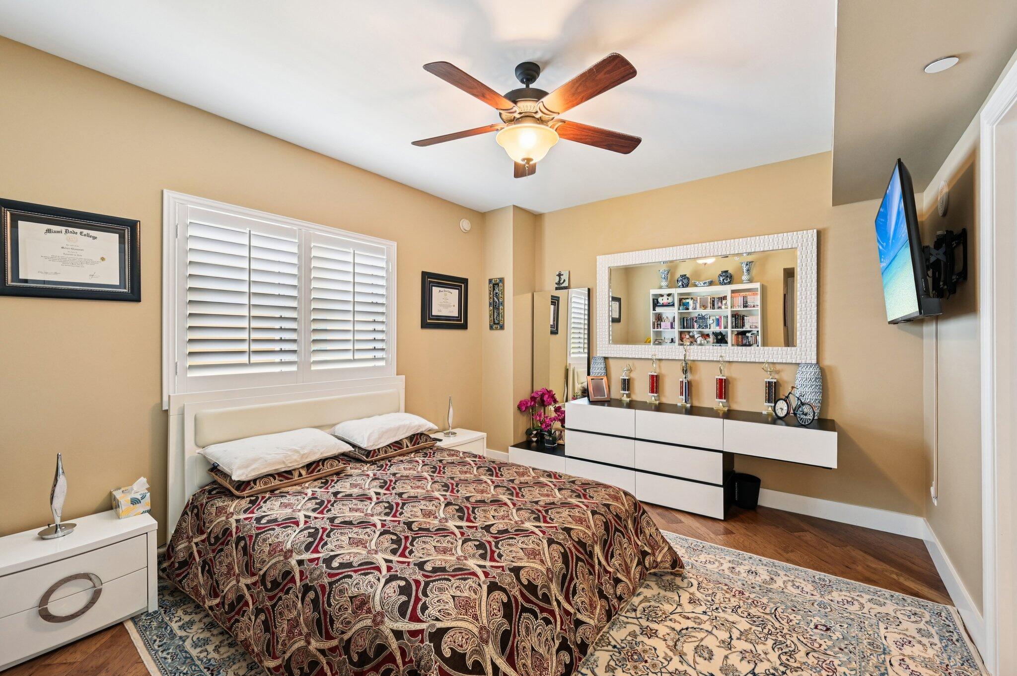 MARINA GRANDE RIVIERA BEA - Residential