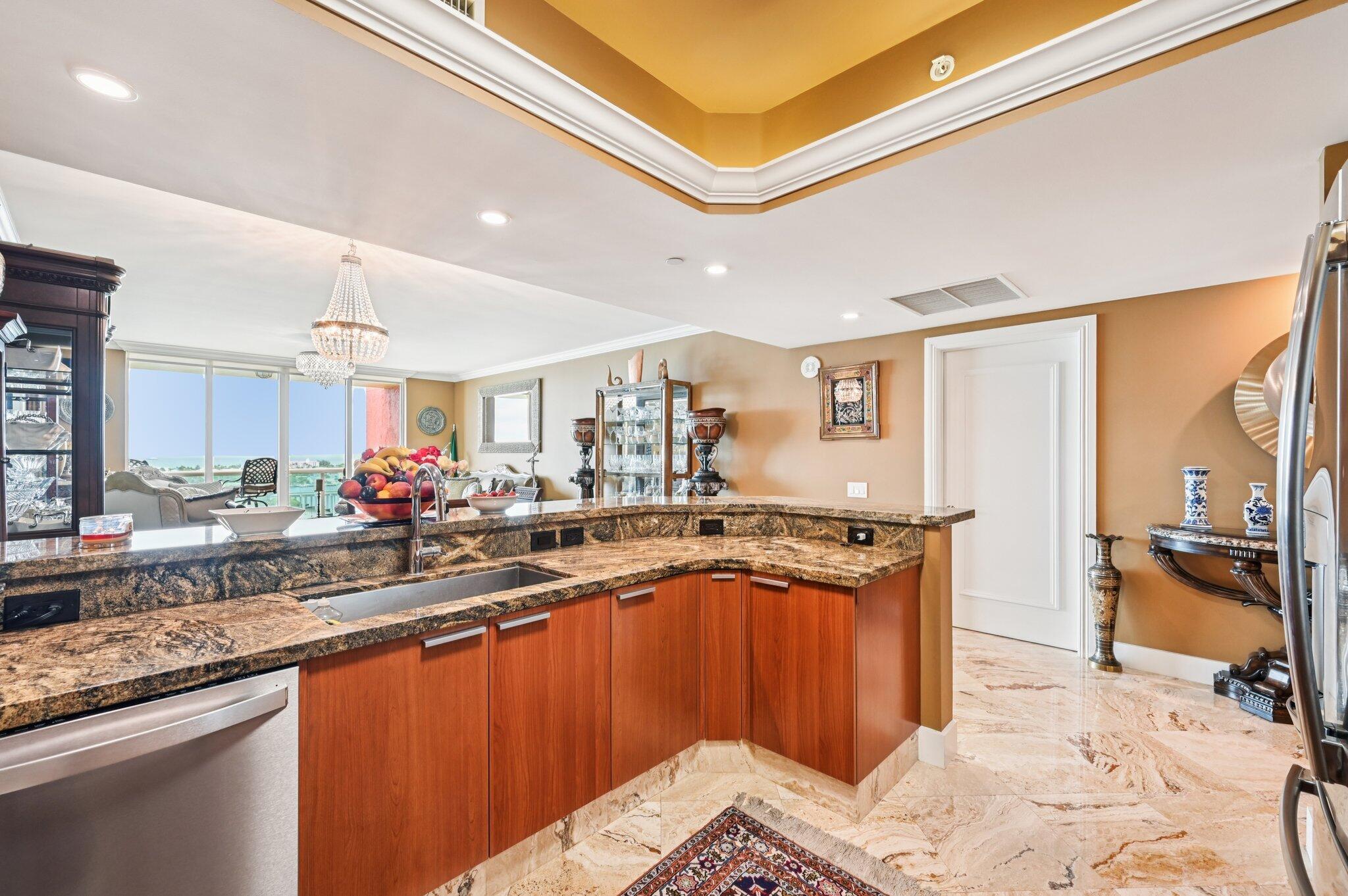 MARINA GRANDE RIVIERA BEA - Residential