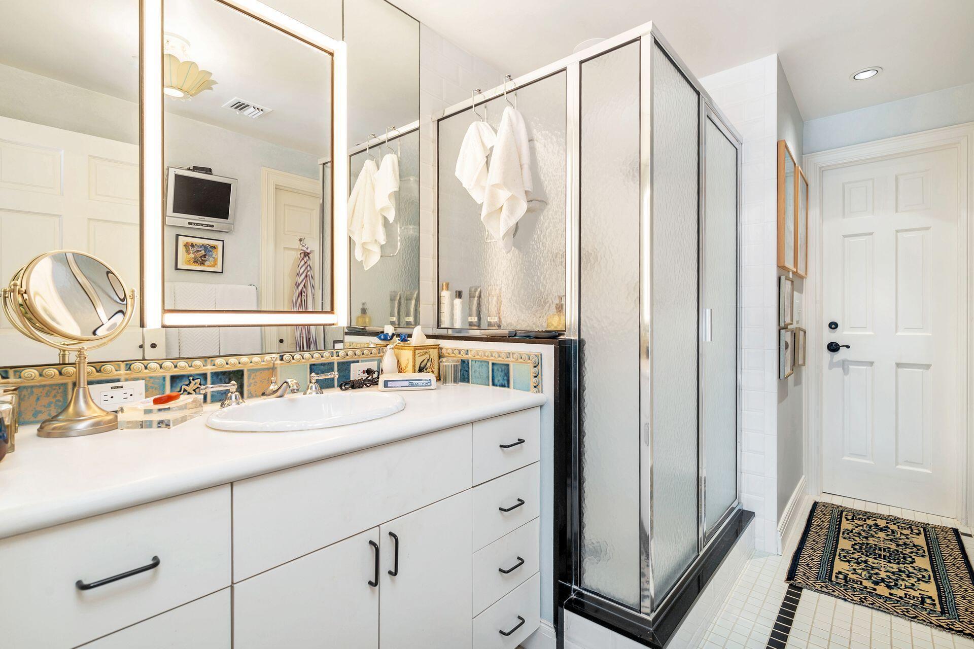 ROYAL PARK - Residential