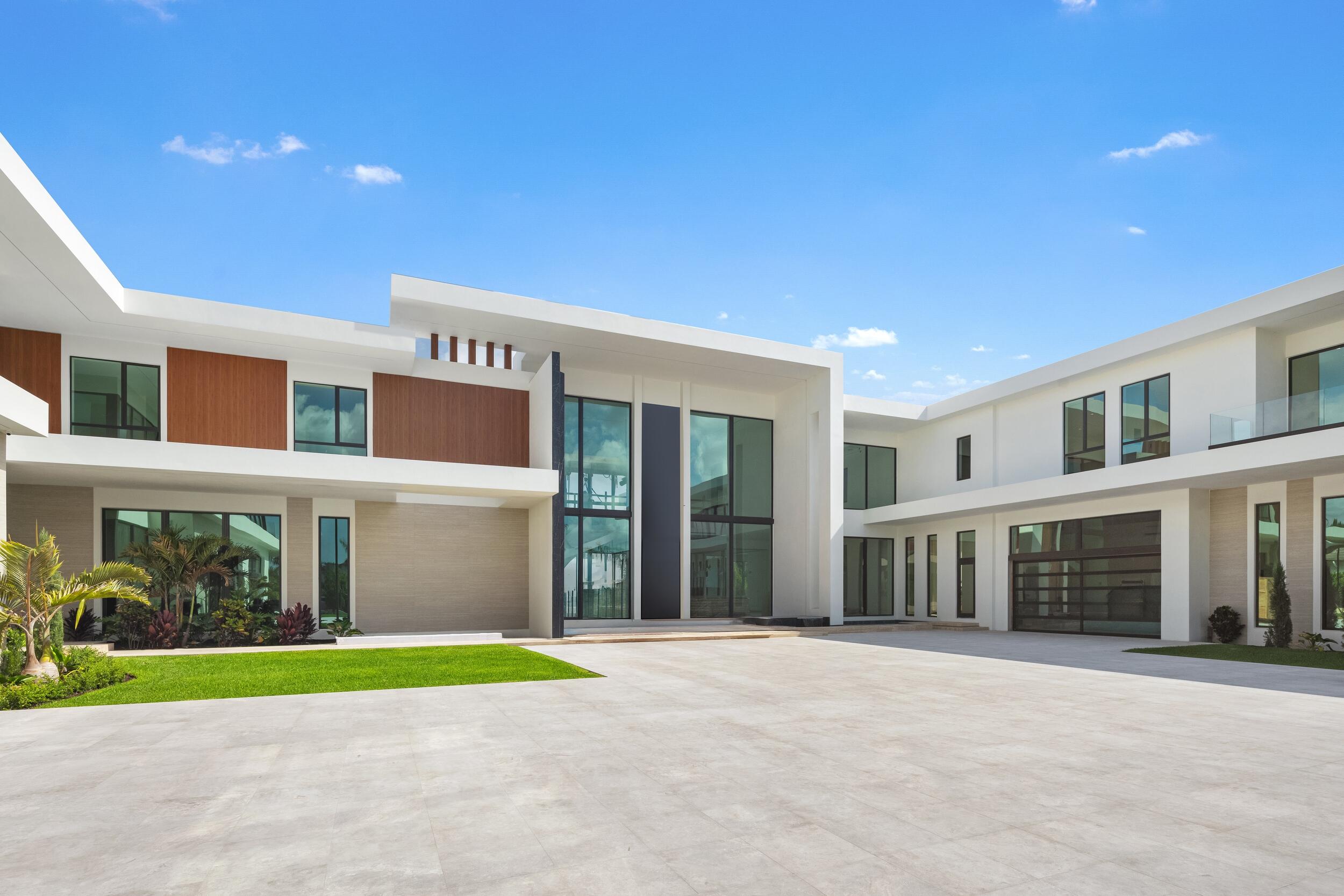 16745 Stratford Court