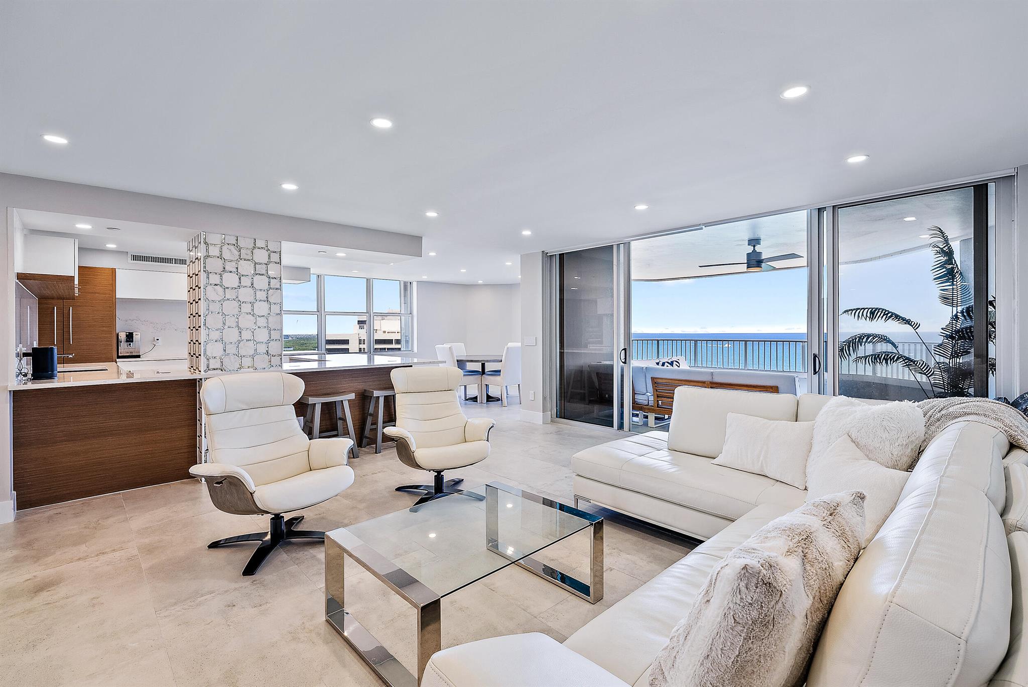 5200 N Ocean Drive 2003