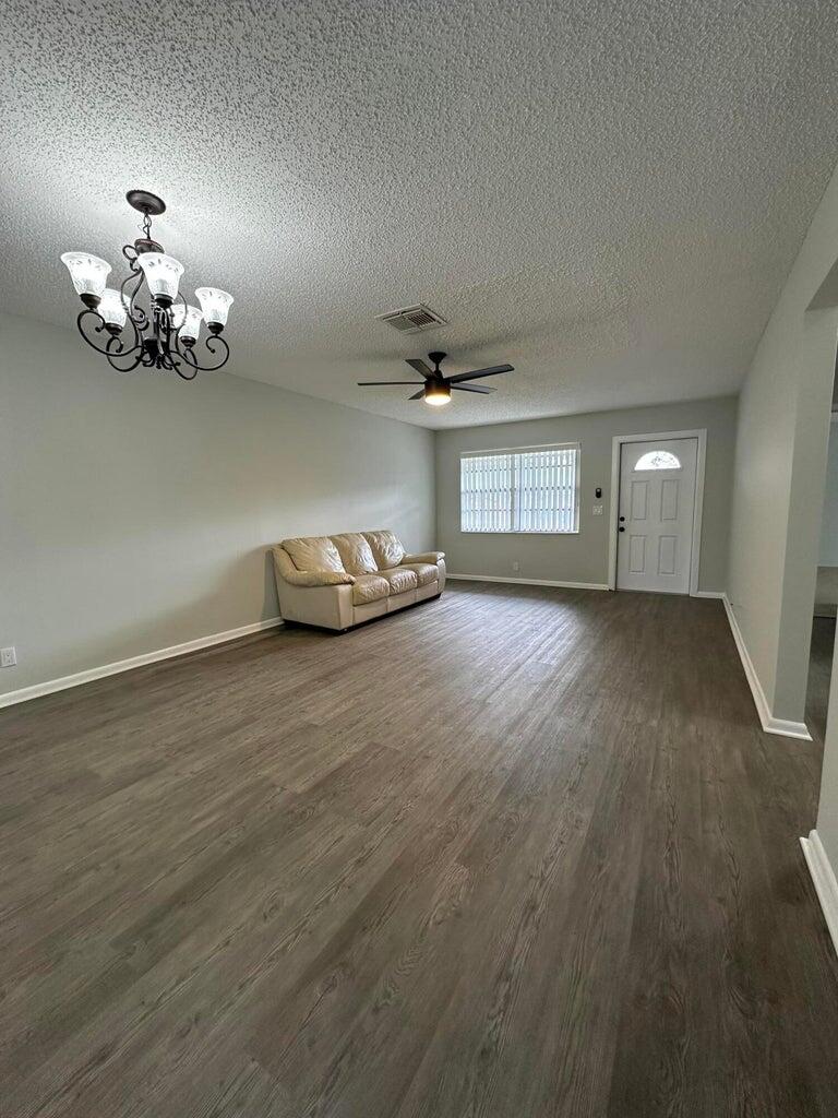 KING ARTHUR ESTATES - Residential Lease