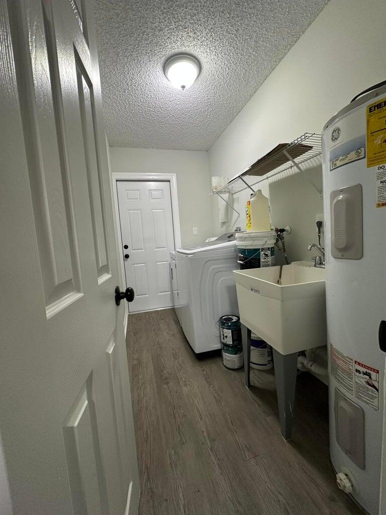 KING ARTHUR ESTATES - Residential Lease