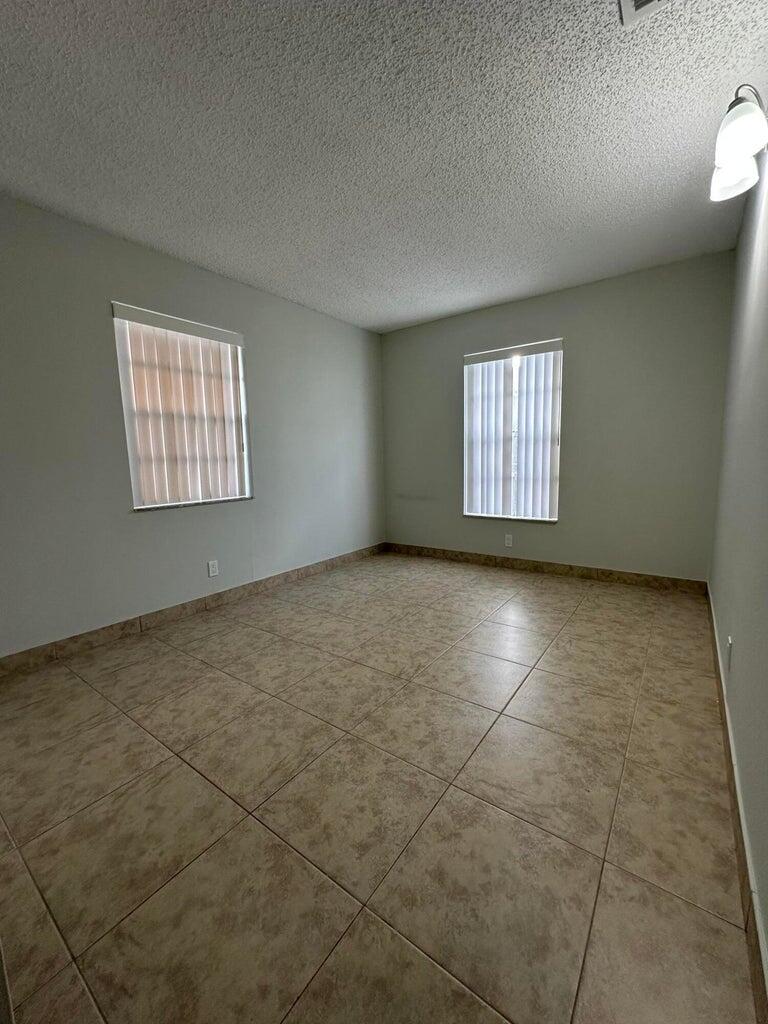 KING ARTHUR ESTATES - Residential Lease